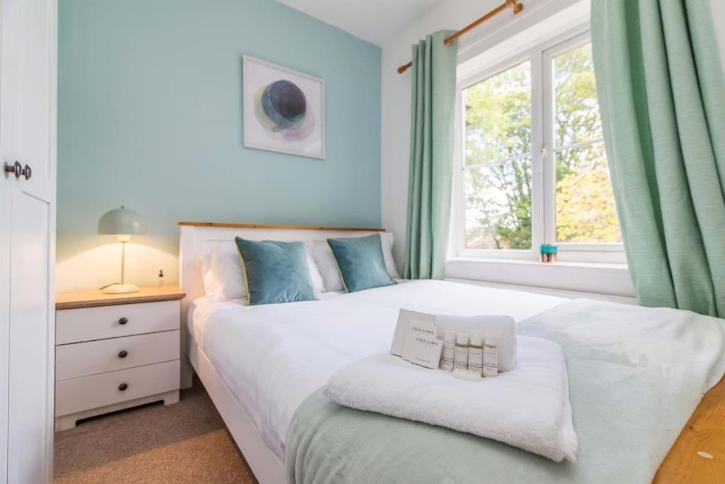 Lovely Home With Four Bedrooms And Private Garden And Parking, Close To Nottingham City Centre Екстериор снимка
