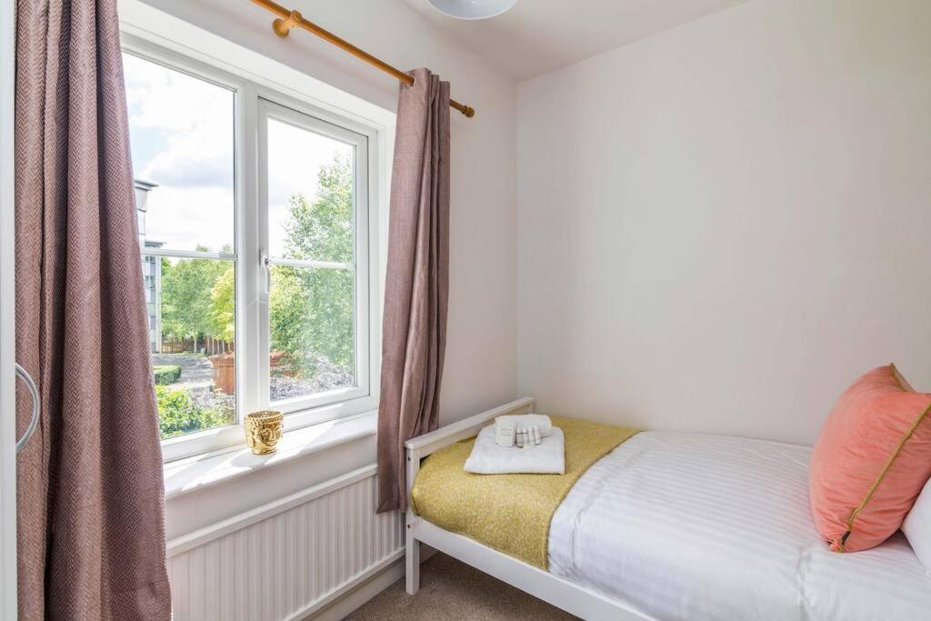 Lovely Home With Four Bedrooms And Private Garden And Parking, Close To Nottingham City Centre Екстериор снимка